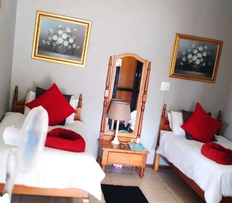 Lagoon Breeze Guest House นิสนา ภายนอก รูปภาพ